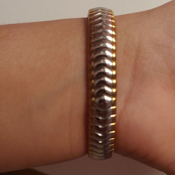 Watch - Picture 2 of 2